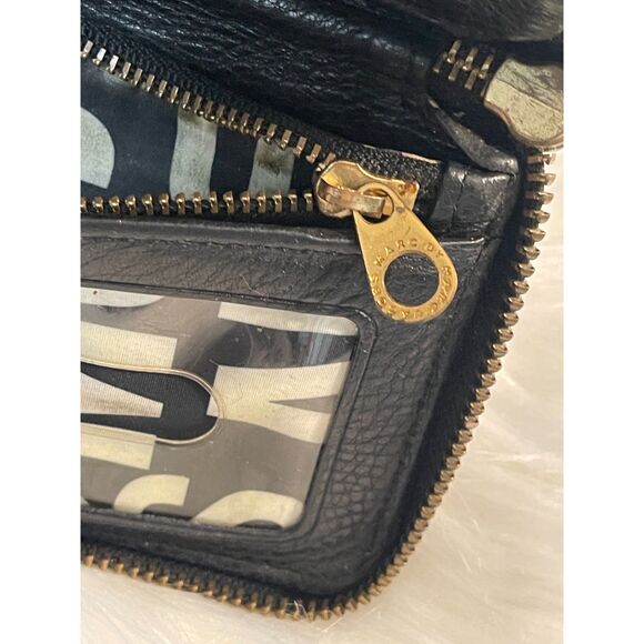 Marc Jacobs Black Leather Wallet Zip Around Logo Lining 6" - Picture 6 of 11